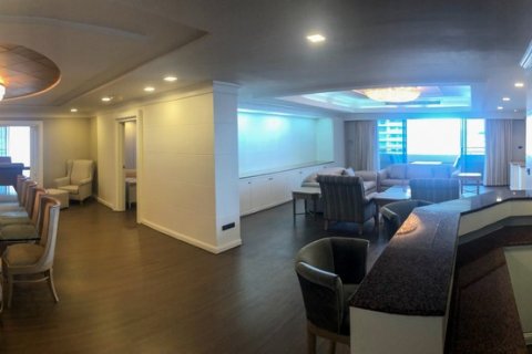 Condominio de 4 dormitorios en Bangkok, Tailandia № 65718 - foto 4
