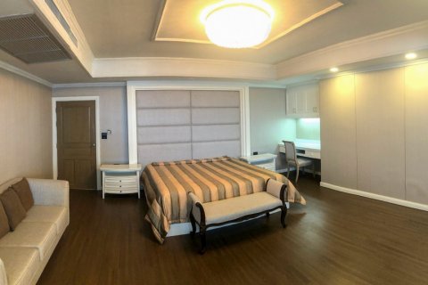 Condominio de 4 dormitorios en Bangkok, Tailandia № 65718 - foto 9
