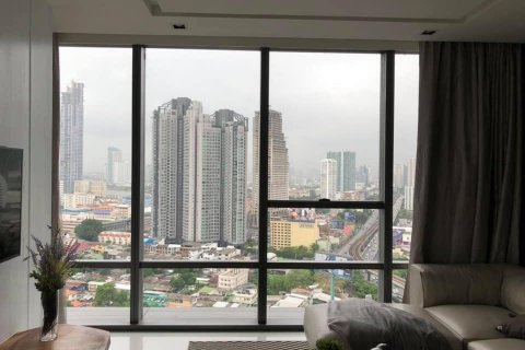 Condominio de 2 dormitorios en Sathon, Bangkok, Tailandia № 143429 - foto 2