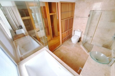 Condominio de 2 dormitorios en Bangkok, Tailandia № 143424 - foto 10