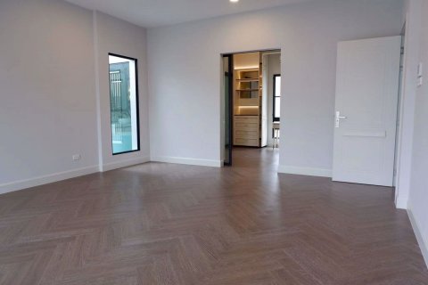 Condominio de 5 dormitorios en Prawet, Bangkok, Tailandia № 47537 - foto 9