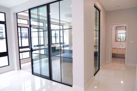 Condominio de 5 dormitorios en Prawet, Bangkok, Tailandia № 47537 - foto 6