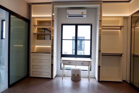 Condominio de 5 dormitorios en Prawet, Bangkok, Tailandia № 47537 - foto 10