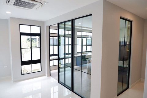 Condominio de 5 dormitorios en Prawet, Bangkok, Tailandia № 47537 - foto 5