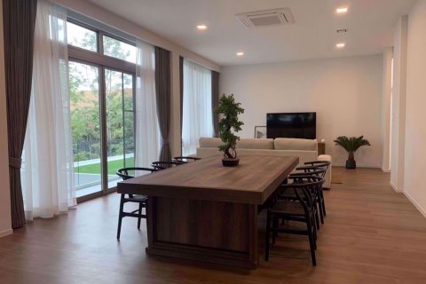 Maison à Saphan Sung, Bangkok, Thaïlande 3 chambres № 47543