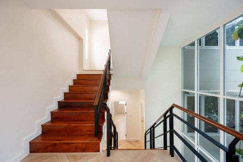 Casa de 5 dormitorios en Bangkok, Tailandia № 180525 - foto 15