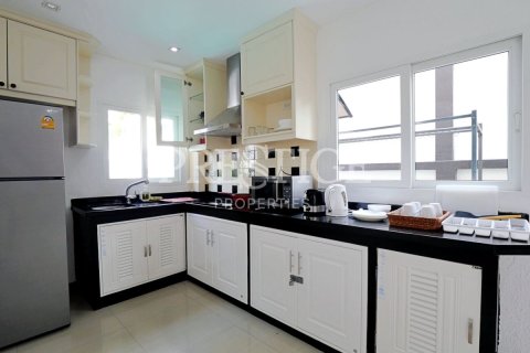 Casa de 3 dormitorios en Pattaya, Tailandia № 202385 - foto 9