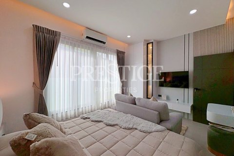 Casa de 3 dormitorios en Pattaya, Tailandia № 202379 - foto 19
