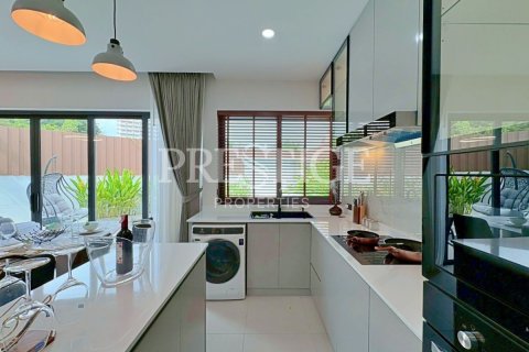 Casa de 3 dormitorios en Pattaya, Tailandia № 202379 - foto 8