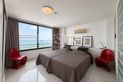 Condominio de 3 dormitorios en Pattaya, Tailandia № 202380 - foto 10