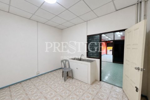 Local comercial 144 m2 en Pattaya, Tailandia № 202384 - foto 6