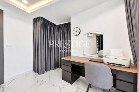 Condo in Pattaya, Thailand, 3 bedrooms  № 197563 - photo 12