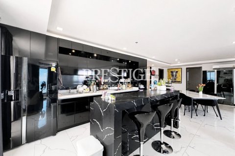 Condo in Pattaya, Thailand, 3 bedrooms  № 197563 - photo 7
