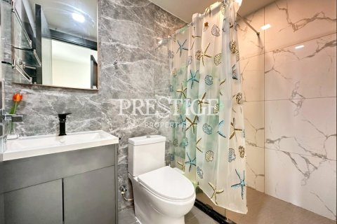 Condo in Pattaya, Thailand, 3 bedrooms  № 197563 - photo 20