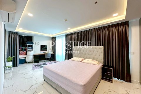 Condo in Pattaya, Thailand, 3 bedrooms  № 197563 - photo 10