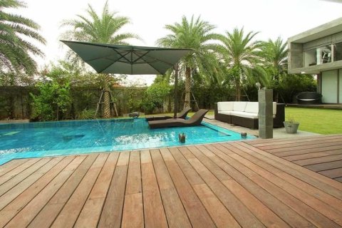 Casa de 6 dormitorios en Bangkok, Tailandia № 180948 - foto 3