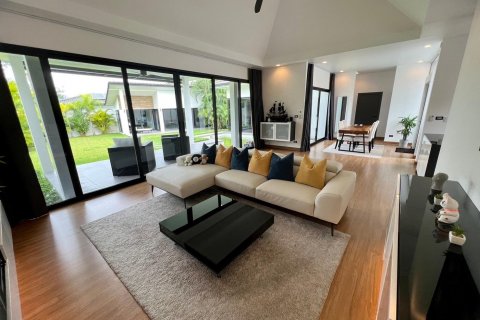 Casa de 3 dormitorios en Bang Lamung, Tailandia № 68570 - foto 5