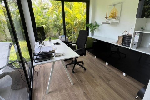 Casa de 3 dormitorios en Bang Lamung, Tailandia № 68570 - foto 8