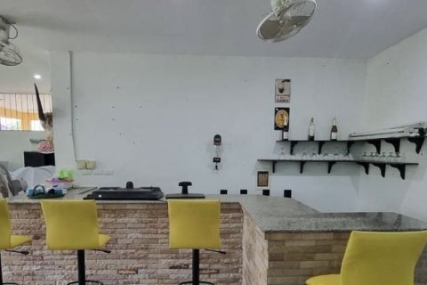 Chalet de 6 dormitorios en Hua Hin, Tailandia № 139928 - foto 4