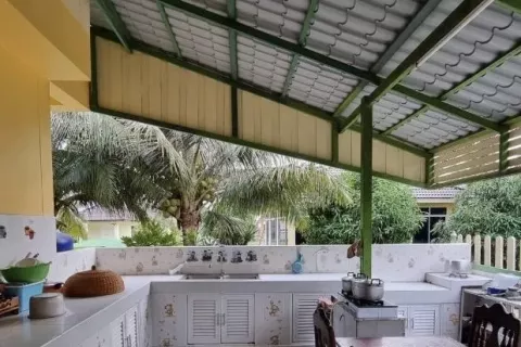 Chalet de 6 dormitorios en Hua Hin, Tailandia № 139928 - foto 5