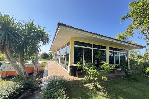 Chalet de 6 dormitorios en Hua Hin, Tailandia № 139928 - foto 26