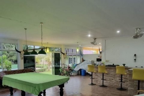 Chalet de 6 dormitorios en Hua Hin, Tailandia № 139928 - foto 3