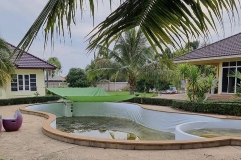 Chalet de 6 dormitorios en Hua Hin, Tailandia № 139928 - foto 16