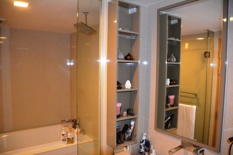 Condominio de 1 dormitorio en Bangkok, Tailandia № 66901 - foto 11