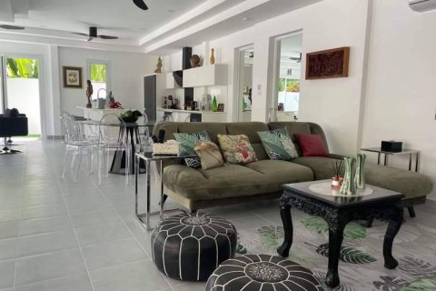 Chalet de 5 dormitorios en Rawai, Tailandia № 133822 - foto 15