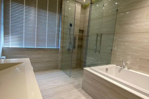 Chalet de 4 dormitorios en Bangkok, Tailandia № 133826 - foto 8