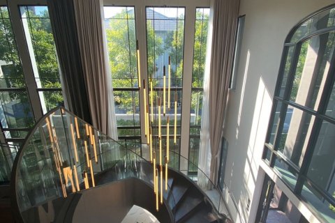 Chalet de 4 dormitorios en Bangkok, Tailandia № 133826 - foto 18