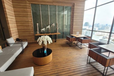 Condominio de 2 dormitorios en Khlong Toei, Bangkok, Tailandia № 133821 - foto 22