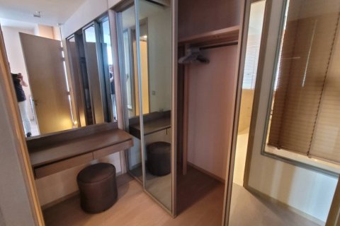 Condominio de 2 dormitorios en Khlong Toei, Bangkok, Tailandia № 133821 - foto 9