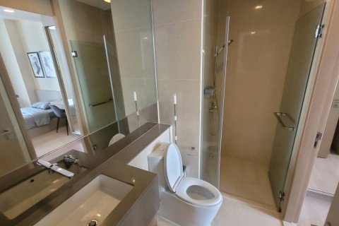 Condominio de 2 dormitorios en Khlong Toei, Bangkok, Tailandia № 133821 - foto 15