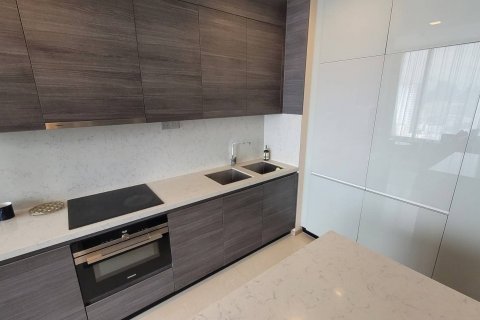 Condominio de 2 dormitorios en Khlong Toei, Bangkok, Tailandia № 133821 - foto 16
