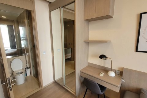 Condominio de 2 dormitorios en Khlong Toei, Bangkok, Tailandia № 133821 - foto 5