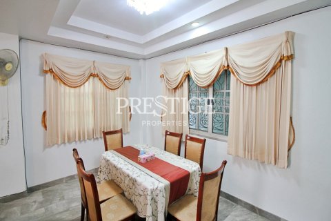 Maison à Pattaya, Thaïlande 4 chambres № 198650 - photo 4