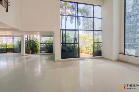 Condominio de 3 dormitorios en Bangkok, Tailandia № 186711 - foto 2