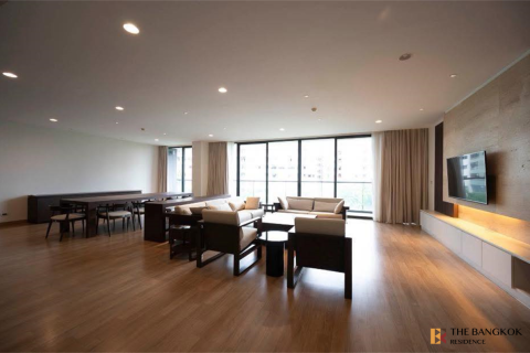 Condo in Bangkok, Thailand, 3 bedrooms № 186714 - photo 3