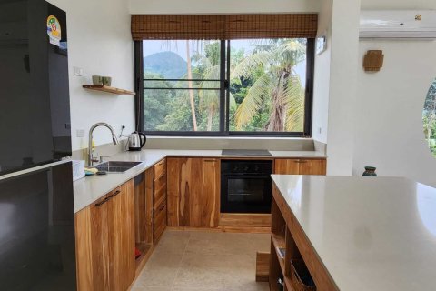 Villa in Surat Thani, Thailand 8 bedrooms № 170689 - photo 16