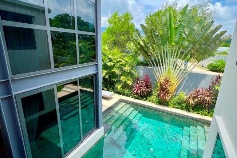 Villa in Phuket, Thailand 3 bedrooms № 141813 - photo 15