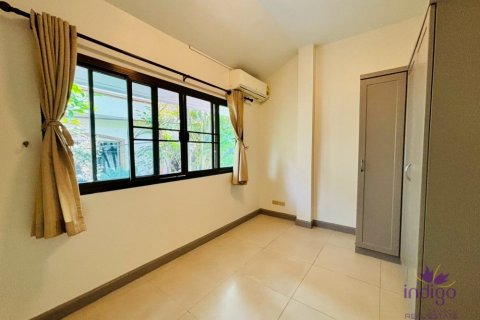 Casa de 3 dormitorios en San Sai, Tailandia № 205562 - foto 5
