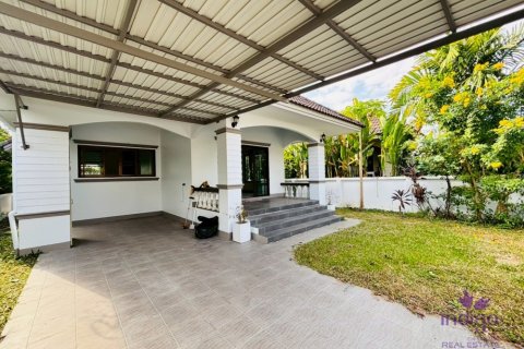 Casa de 3 dormitorios en San Sai, Tailandia № 205562 - foto 2