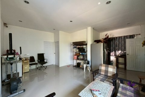Casa de 3 dormitorios en San Kamphaeng, Tailandia № 205563 - foto 4