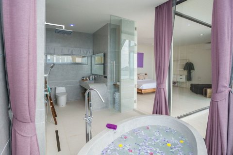 Casa de 6 dormitorios en Ko Samui, Tailandia № 180895 - foto 21