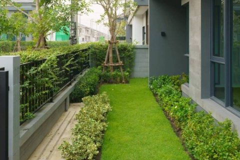 Casa de 4 dormitorios en Bangkok, Tailandia № 180894 - foto 11