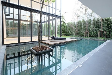 Haus in Bangkok, Thailand 7 Schlafzimmer № 180892 - Foto 5
