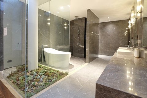 Haus in Bangkok, Thailand 7 Schlafzimmer № 180892 - Foto 7