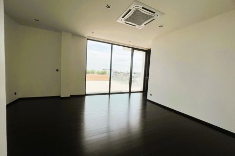 Haus in Bangkok, Thailand 7 Schlafzimmer № 180892 - Foto 11