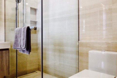 Condominio de 2 dormitorios en Bangkok, Tailandia № 180891 - foto 12